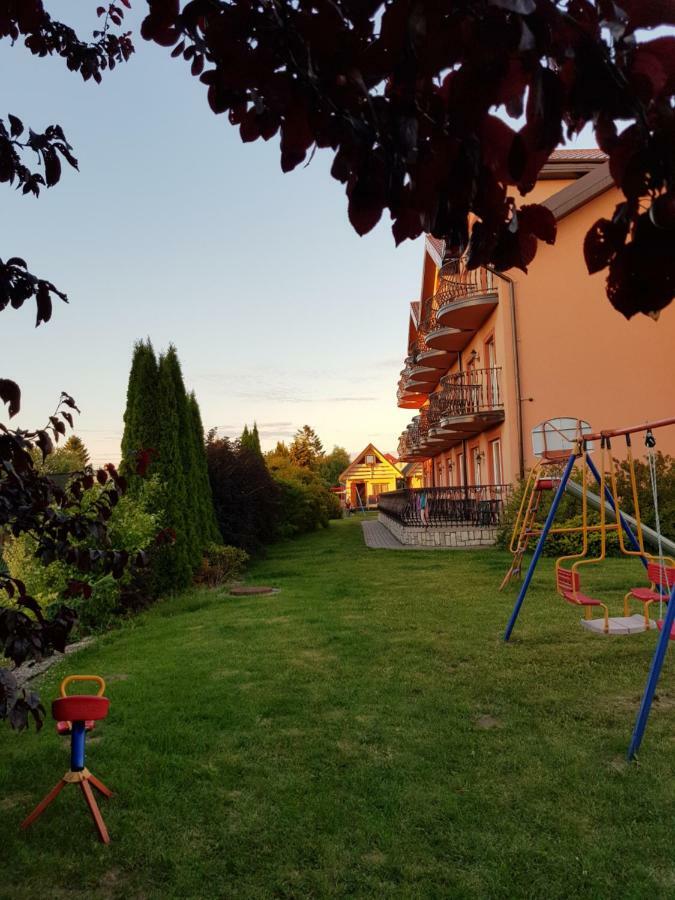 Posejdon Bed and Breakfast Ustronie Morskie Exteriör bild