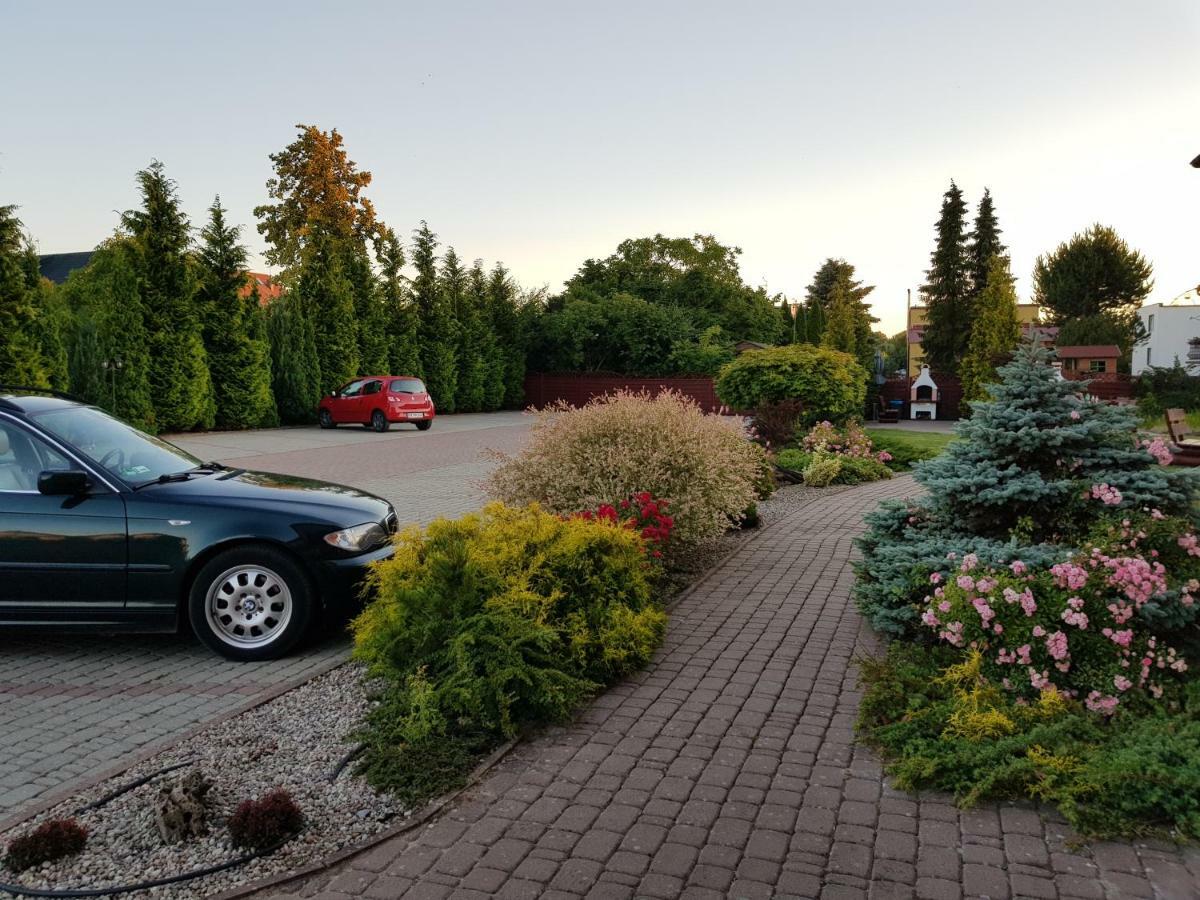 Posejdon Bed and Breakfast Ustronie Morskie Exteriör bild
