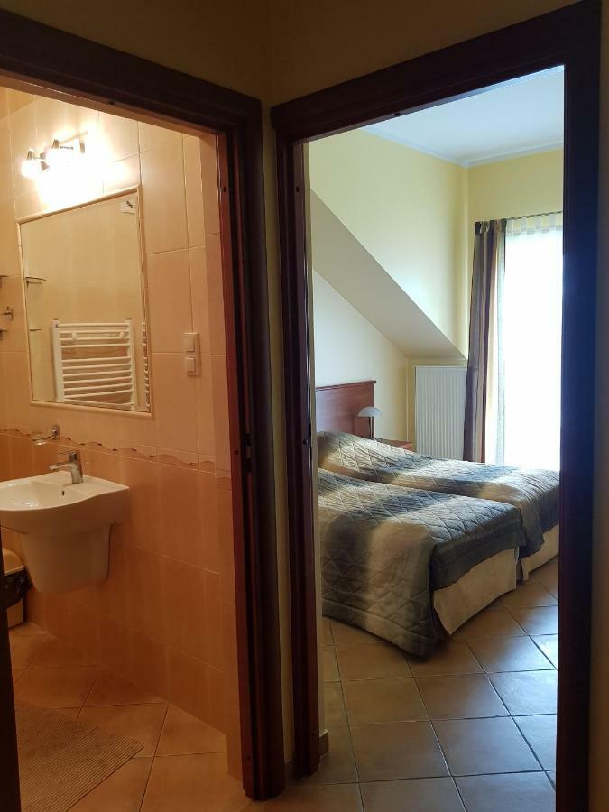 Posejdon Bed and Breakfast Ustronie Morskie Exteriör bild