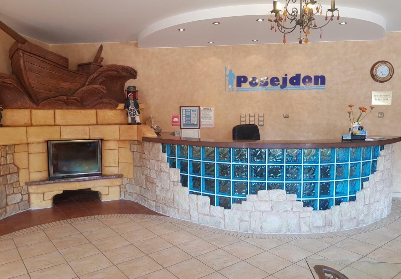 Posejdon Bed and Breakfast Ustronie Morskie Exteriör bild