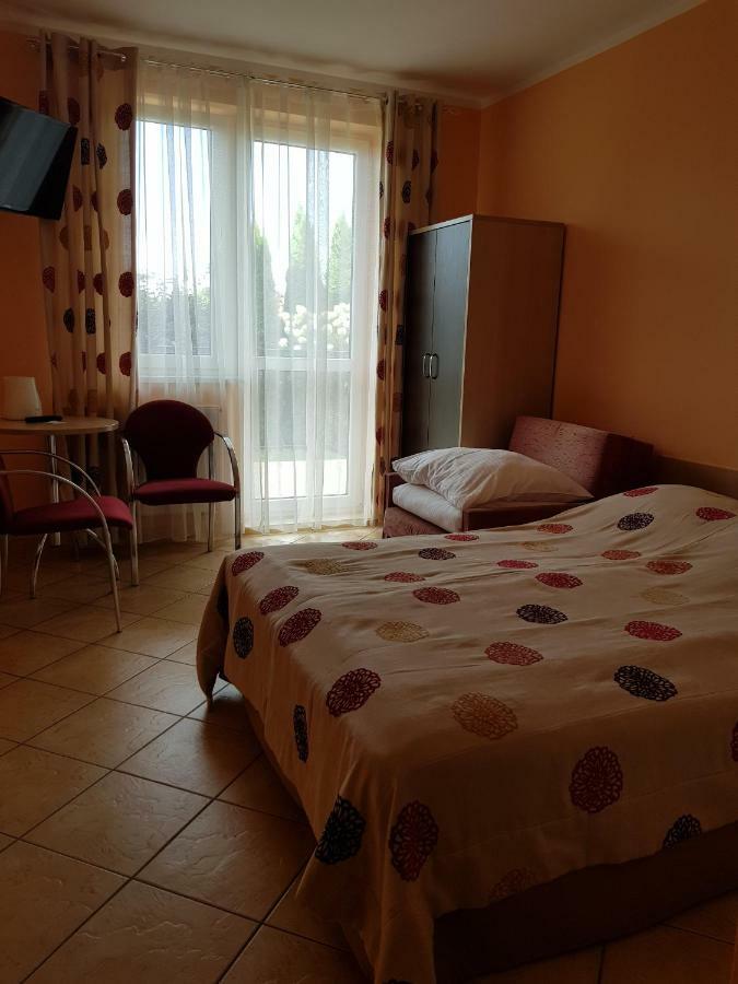 Posejdon Bed and Breakfast Ustronie Morskie Exteriör bild